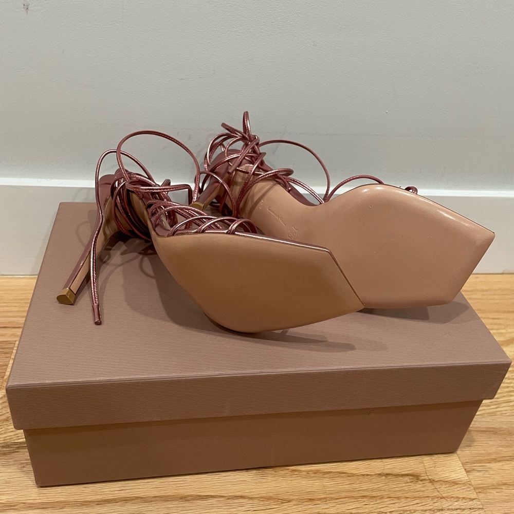 Gianvito Rossi Camellia rose gold heels - Picture 2 of 4